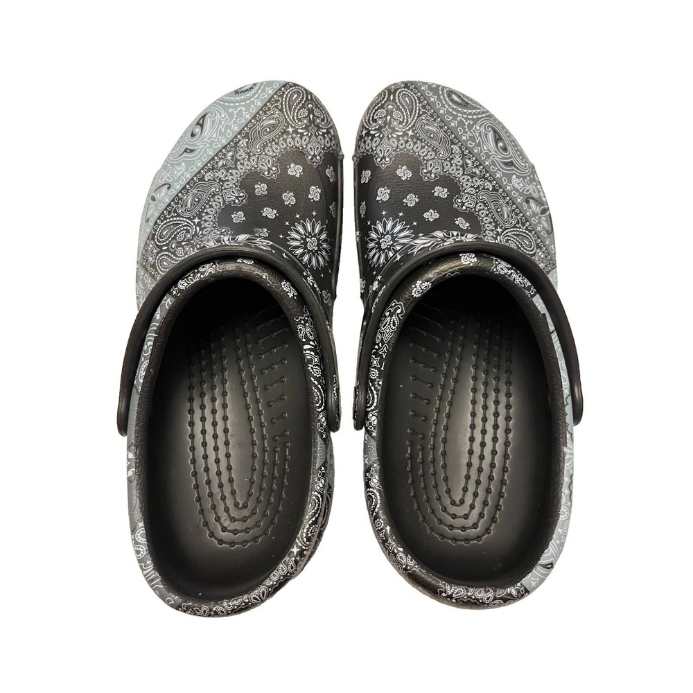 Crocs Bistro Graphic Bandanna Clogs Men's 6 - Women's 8 Black & White - Picture 7 of 11